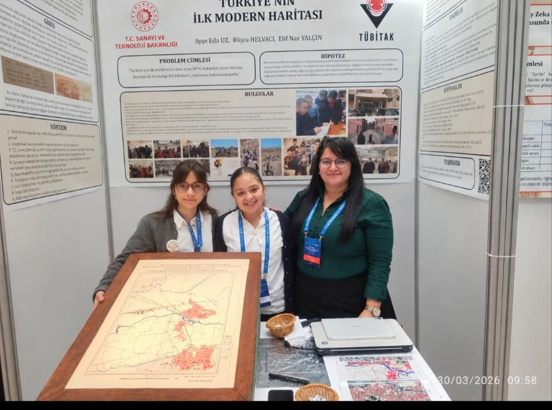 Eskişehirli İki Genç Bilim Yolunda! Tarihi Haritayı UÇEK’te Sunacaklar